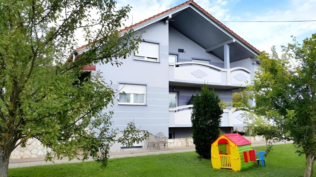 Rooms Mirabella Rakovica Exterior photo